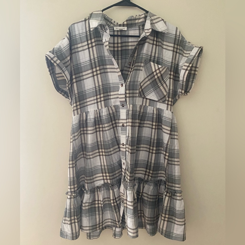 Women’s size L flannel dress